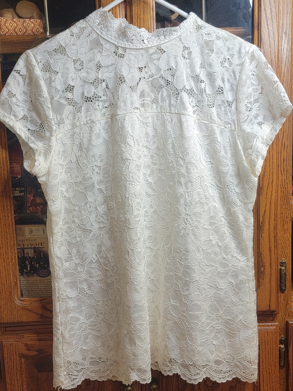 Adiva Ivory Floral Lace Short Sleeve Blouse Size Medium